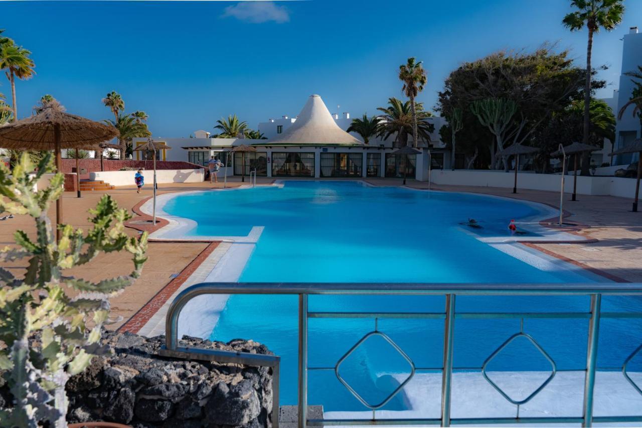 Beautiful Studio On The Seafront Costa Teguise Exterior photo